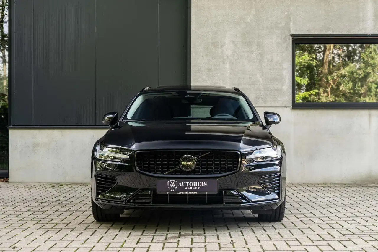 Volvo V60 T8 Ultra Dark B&W 360c Pano HUD Massage ACC 19'', миниатюра 17