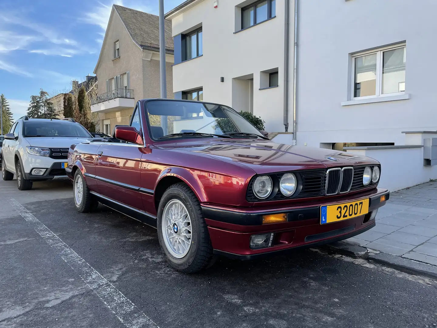 BMW 320 320i - 2