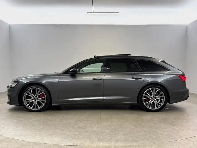 Audi A6 view 12