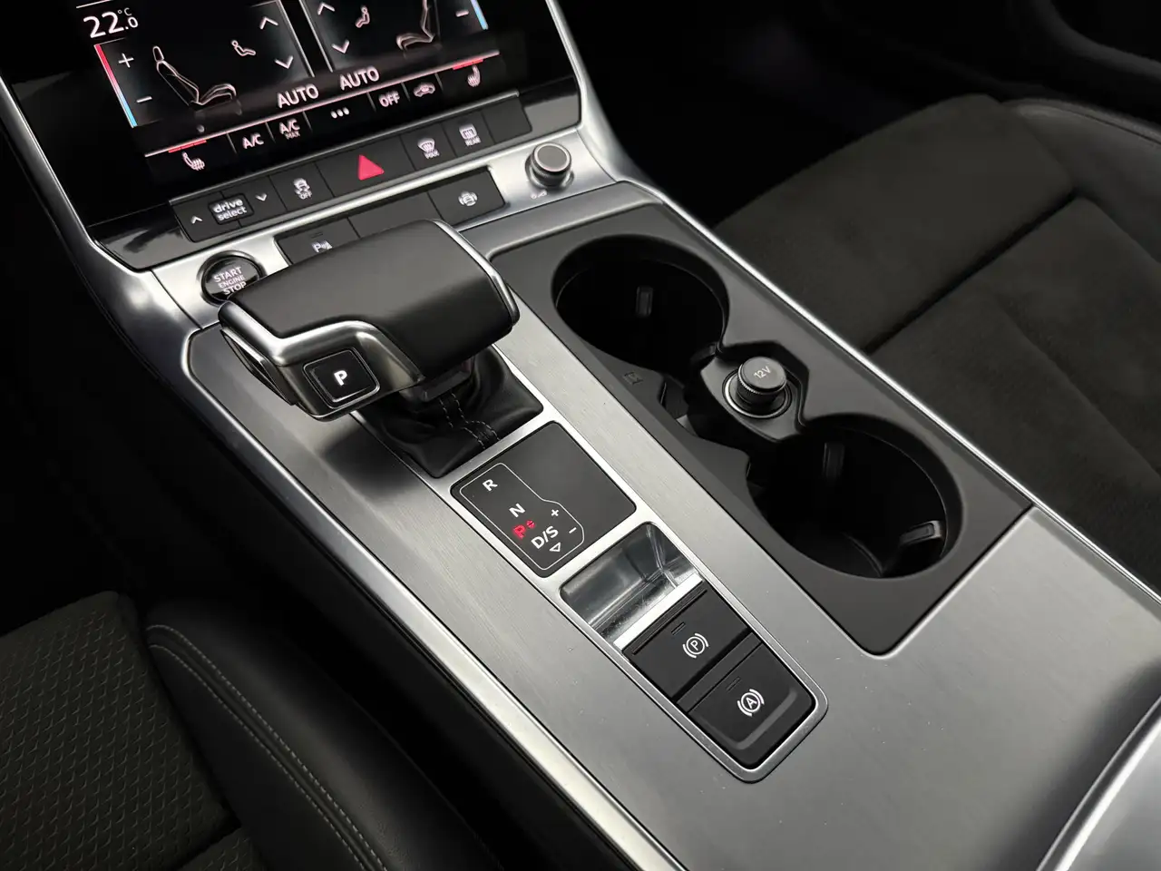 Audi A6 C8 Avant 55 TFSI e Quattro S-Line Competition Pa, миниатюра 24