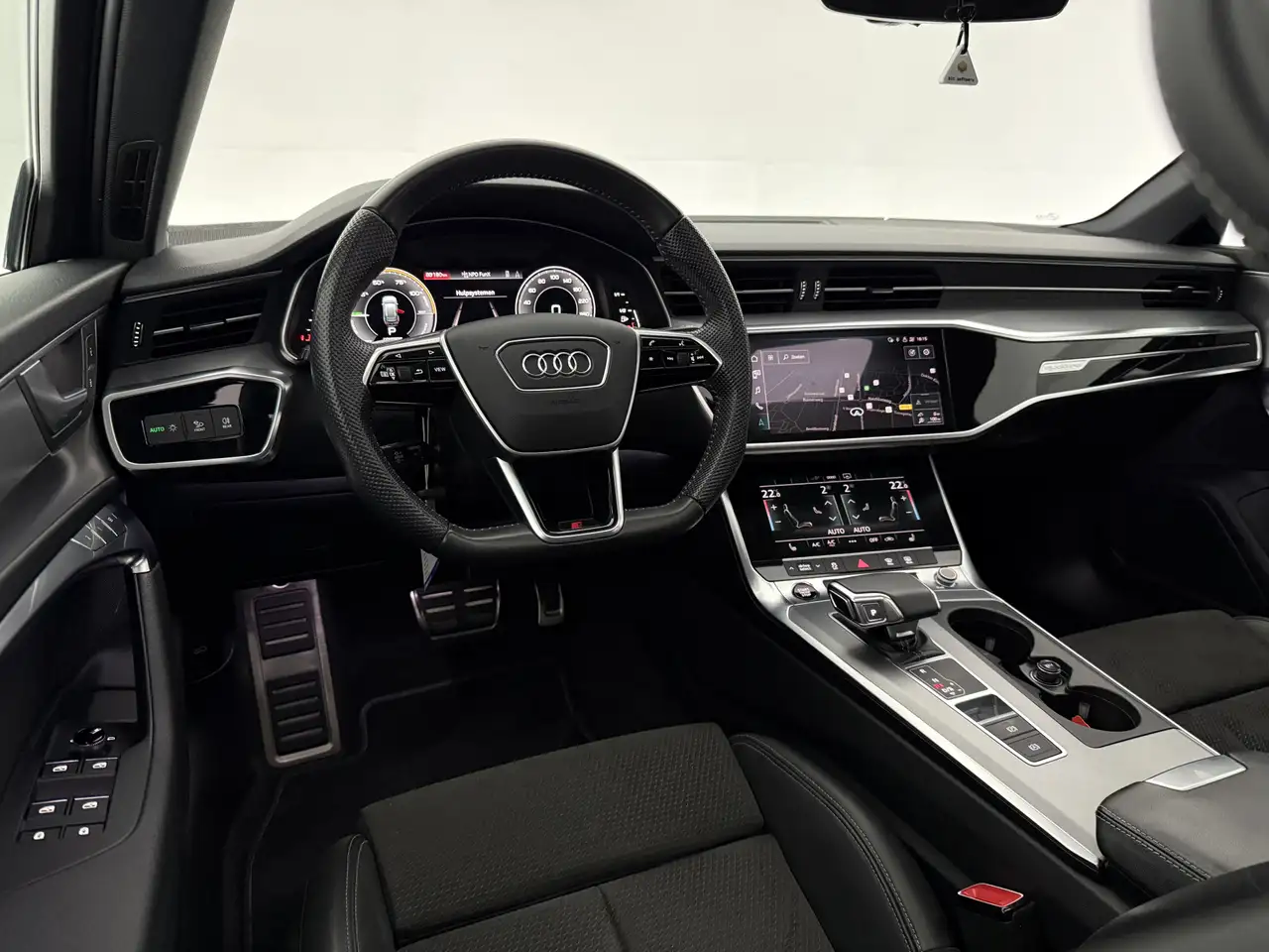 Audi A6 C8 Avant 55 TFSI e Quattro S-Line Competition Pa, миниатюра 15