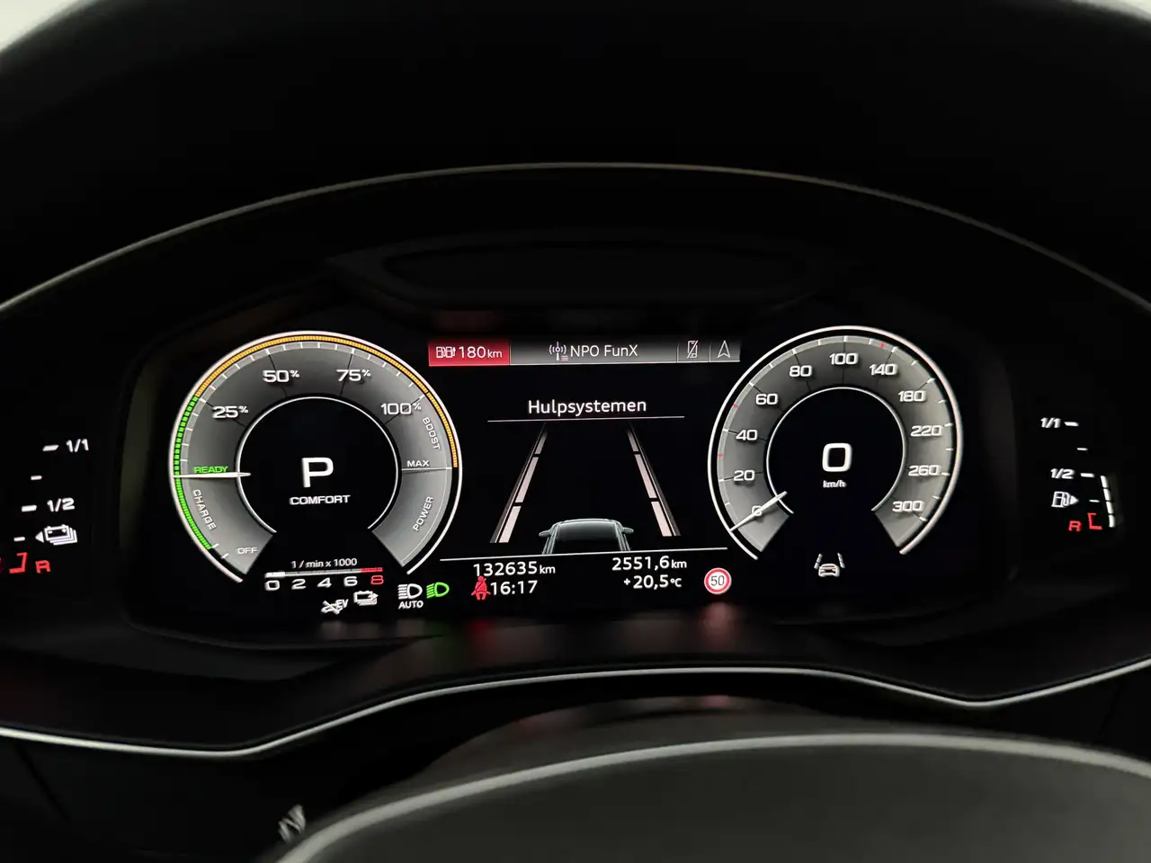 Audi A6 C8 Avant 55 TFSI e Quattro S-Line Competition Pa, миниатюра 25