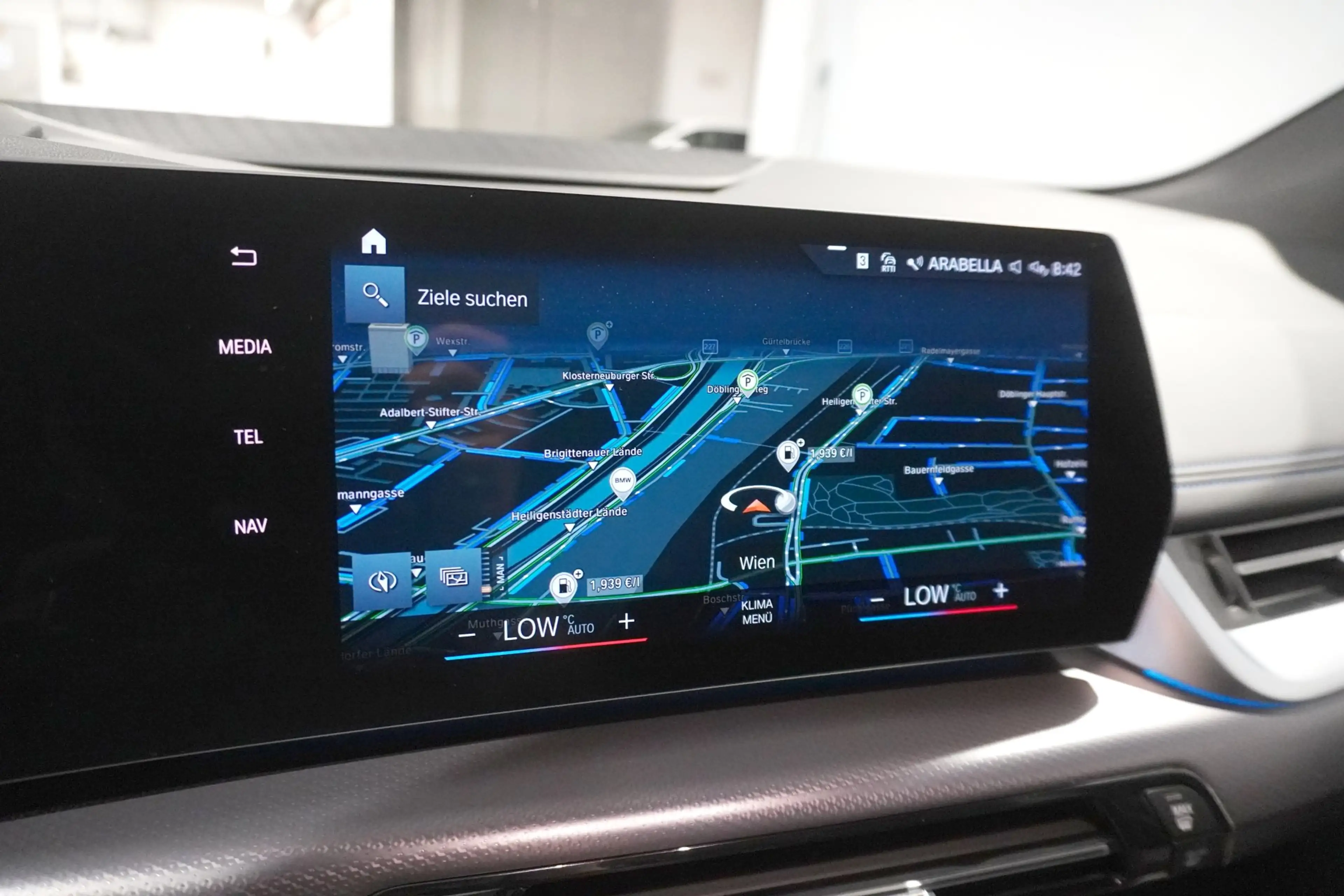 BMW 223 i — photo 15