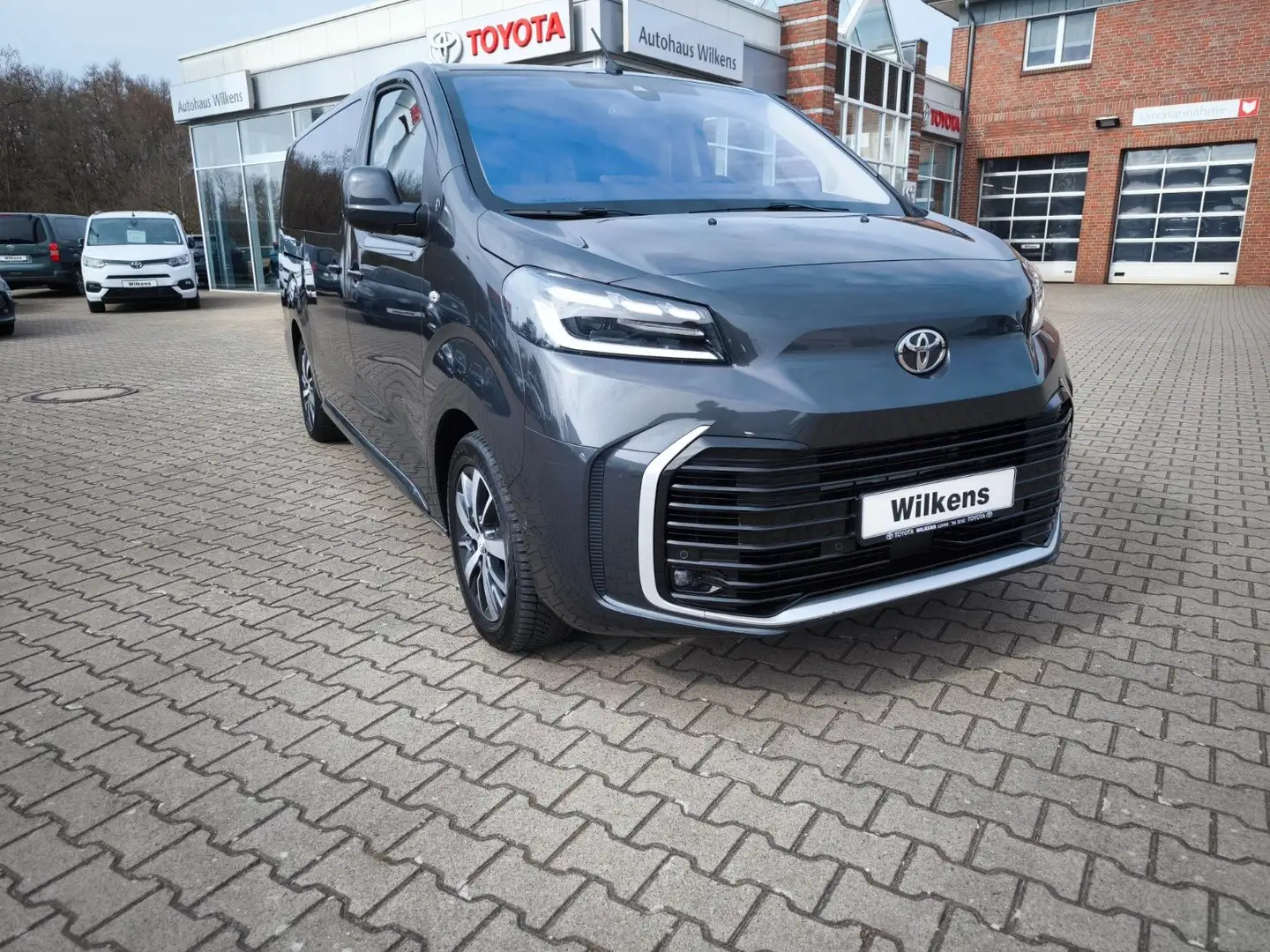 Toyota Proace Verso L2 Team Deutschland Gris - 1