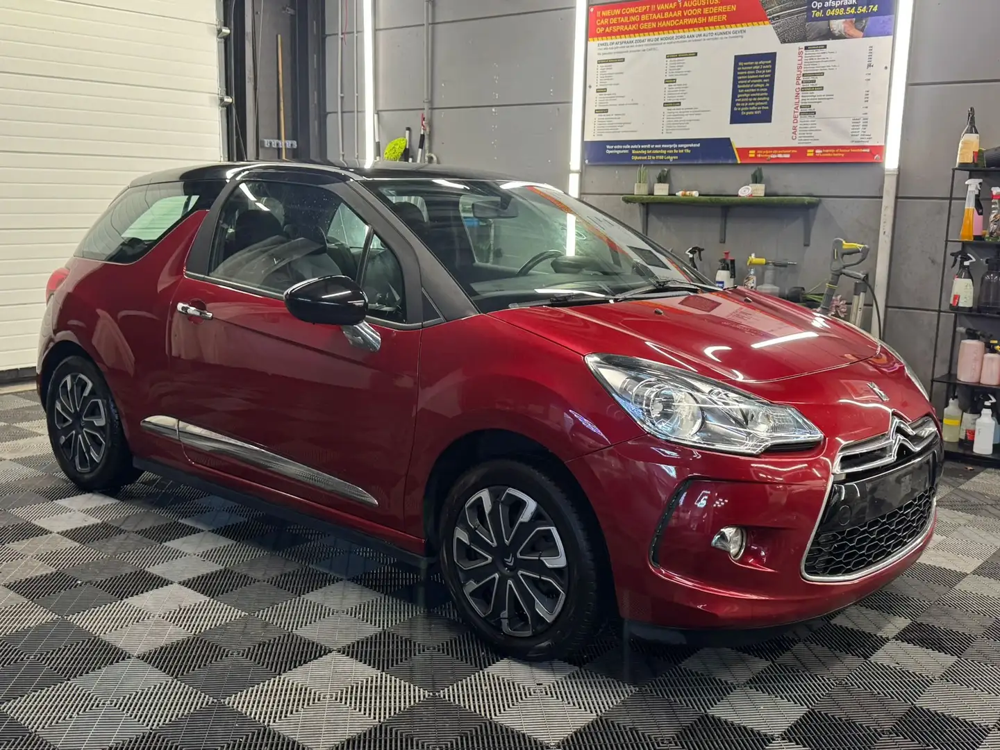 Citroen DS3 1.4I BENZINE Bj. 2011 Rouge - 2