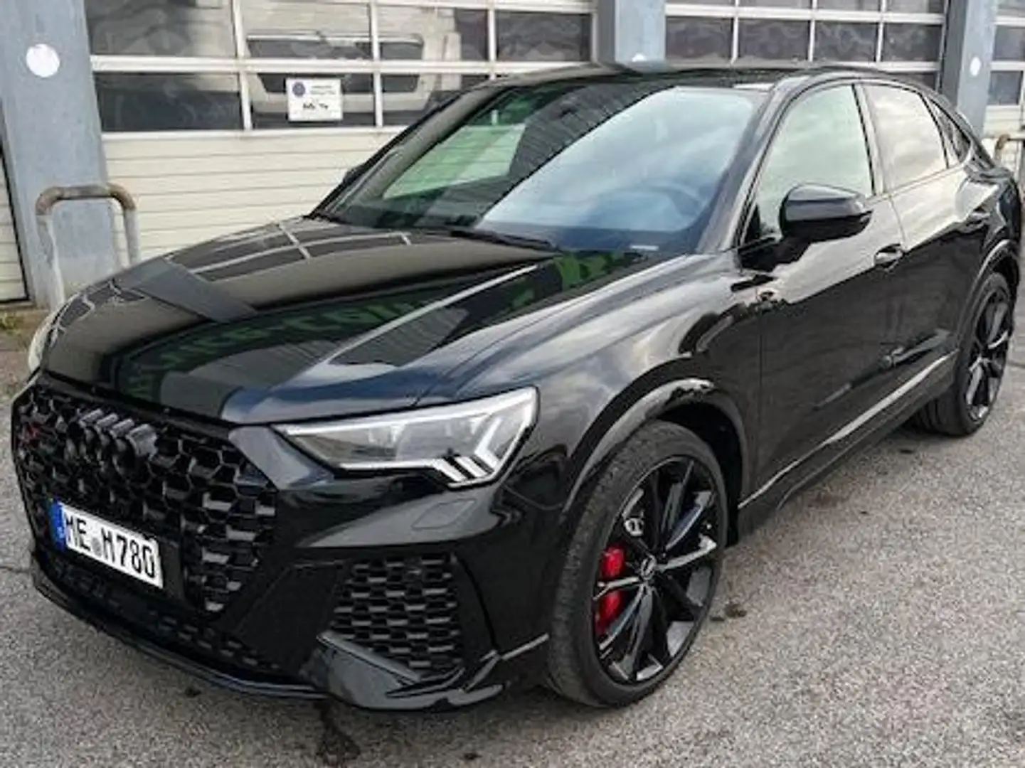 Audi RS Q3 RS Q3 2.5 TFSI Sportback quattro S tronic Schwarz - 1