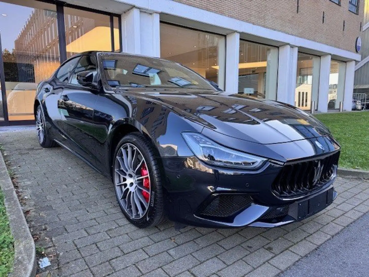 Maserati Ghibli 2.0 L4 mHEV GT Negro - 1