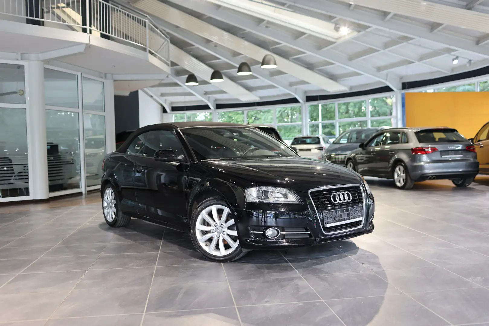 Audi A3 CABRIO 1,4 TFSI AMBITION XENON-PLUS   NAVI Schwarz - 1