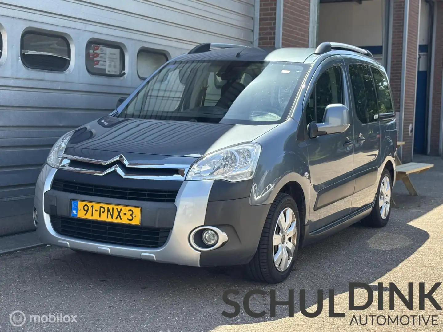Citroen Berlingo combi 1.6 VTi 120 XTR AIRCO|ELEKTRISCHE RAMEN Grijs - 2