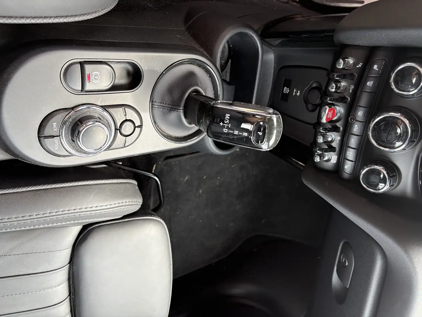 MINI John Cooper Works Cabrio Aut. Trim - 2