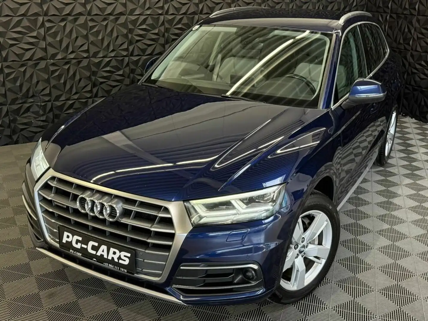 Audi Q5 2.0 TDI quattro Sport Blau - 1