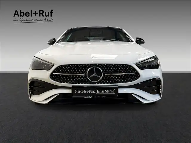 Mercedes-Benz CLE view 2