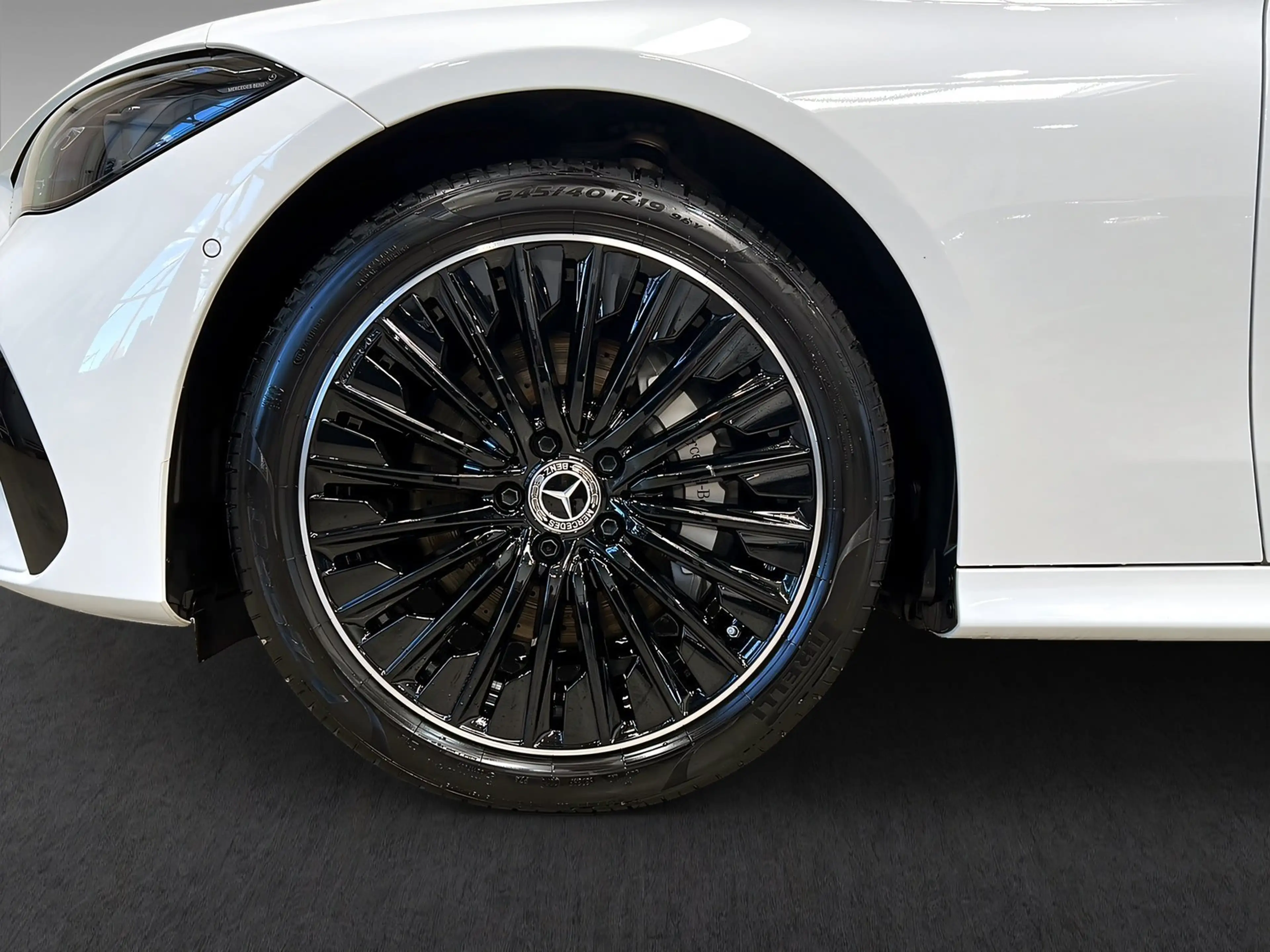 Mercedes-Benz CLE 300 e Coupe AMG DIGITAL+NIGHT+Memory+Burm. — photo 4