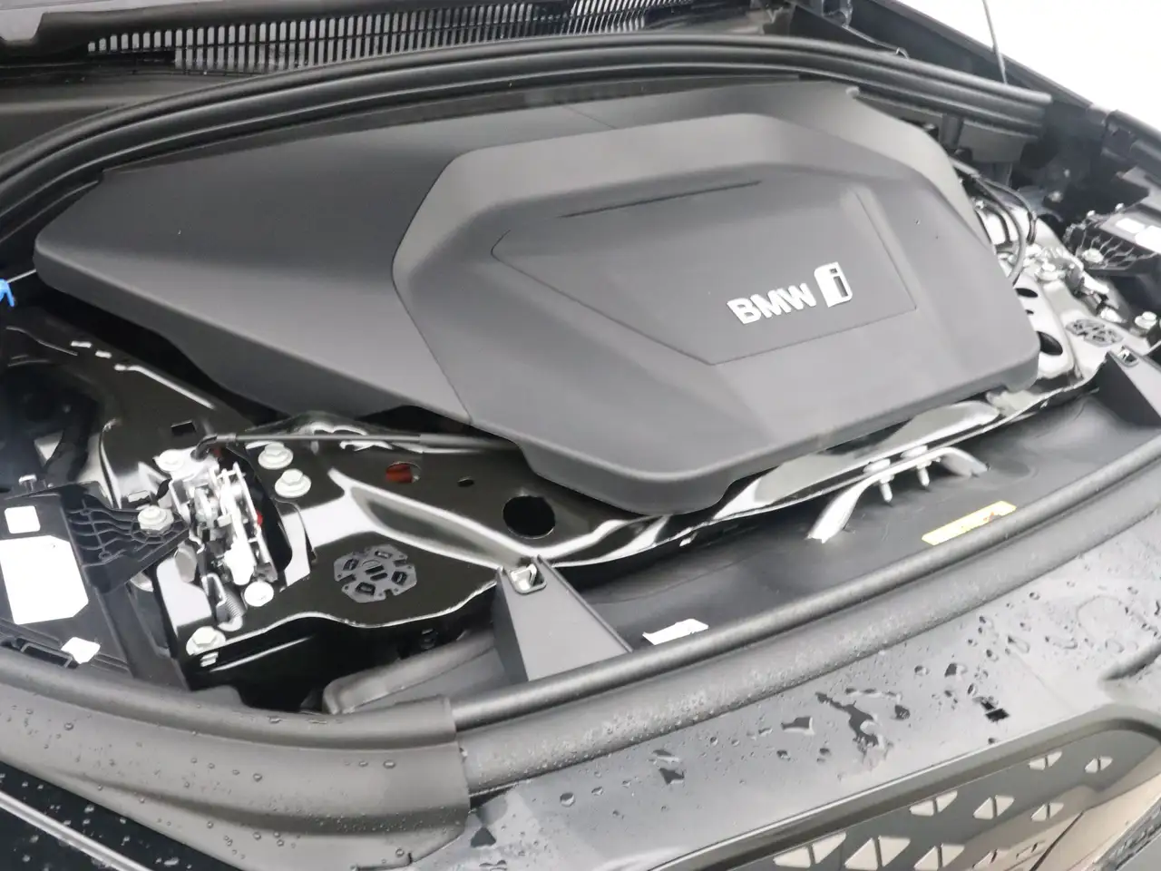 BMW iX1 2026