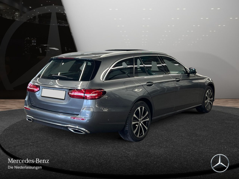 Mercedes-Benz E 300 de T 4M AVANTG+PANO+LED+FAHRASS+KAMERA+HUD — photo 8