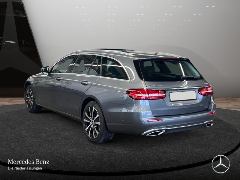 Mercedes-Benz E 300 de T 4M AVANTG+PANO+LED+FAHRASS+KAMERA+HUD — photo 10