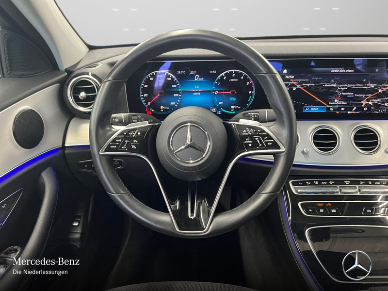 Mercedes-Benz E 300 de T 4M AVANTG+PANO+LED+FAHRASS+KAMERA+HUD — photo 14