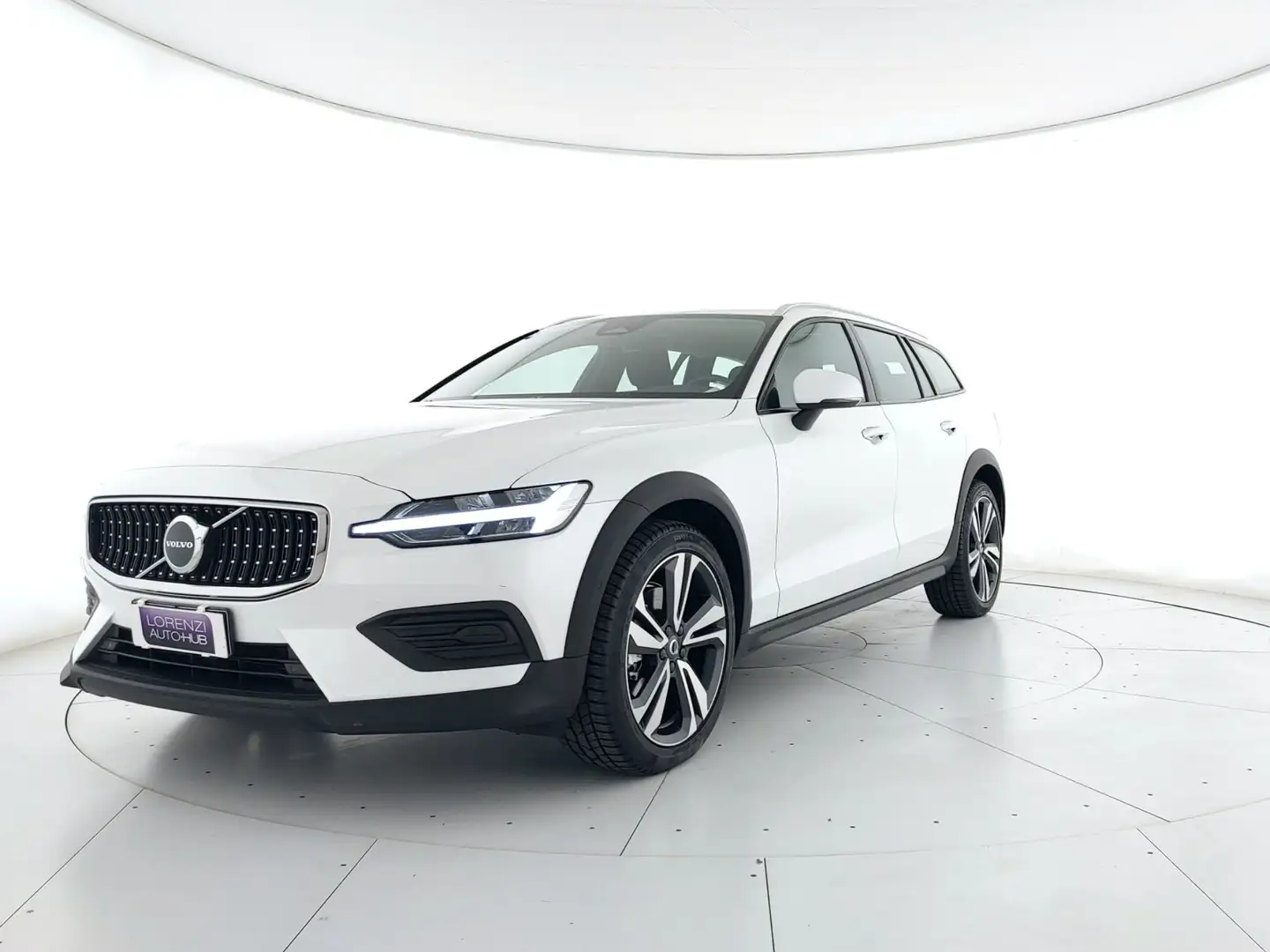 Volvo V60 Cross Country 2.0 b4 Core awd auto CAMERA+FULL LED Білий - 2