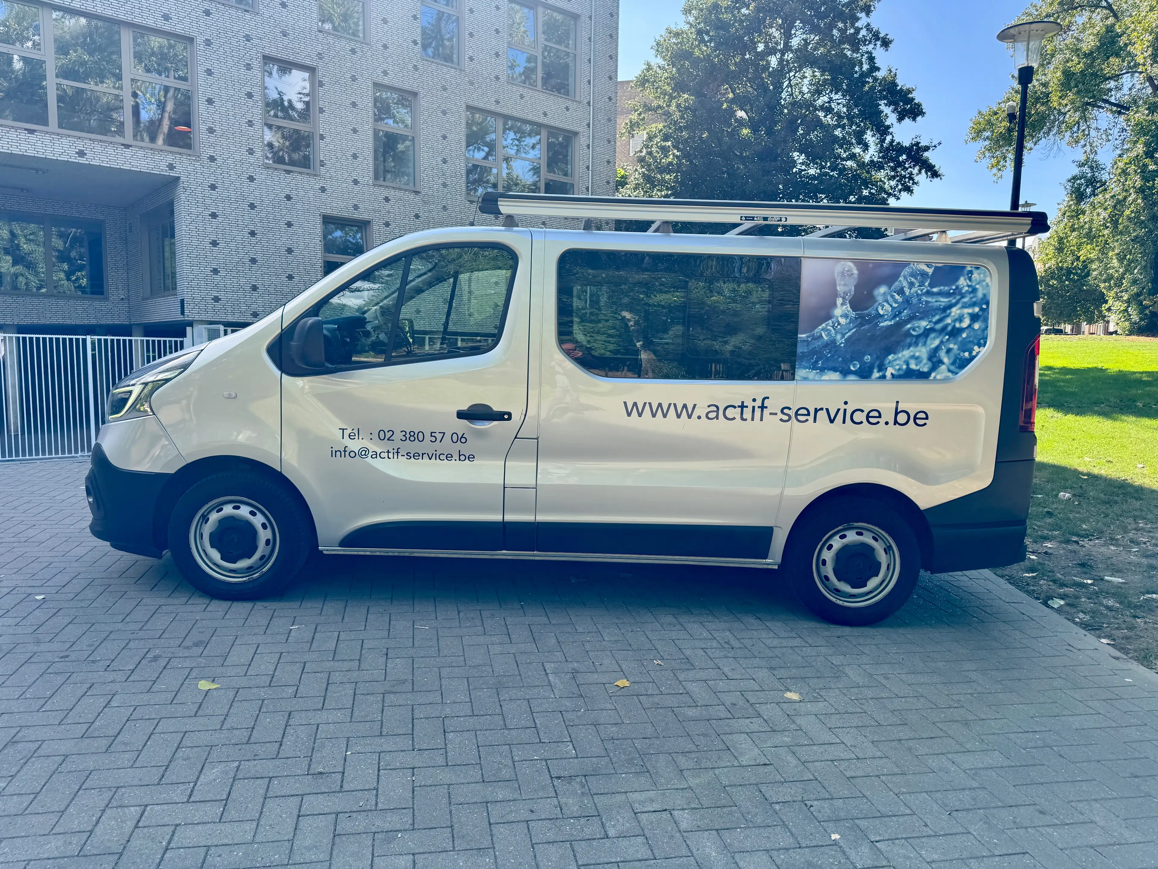 Renault Trafic 2.0 dCi ** Double Cabine ** — photo 2