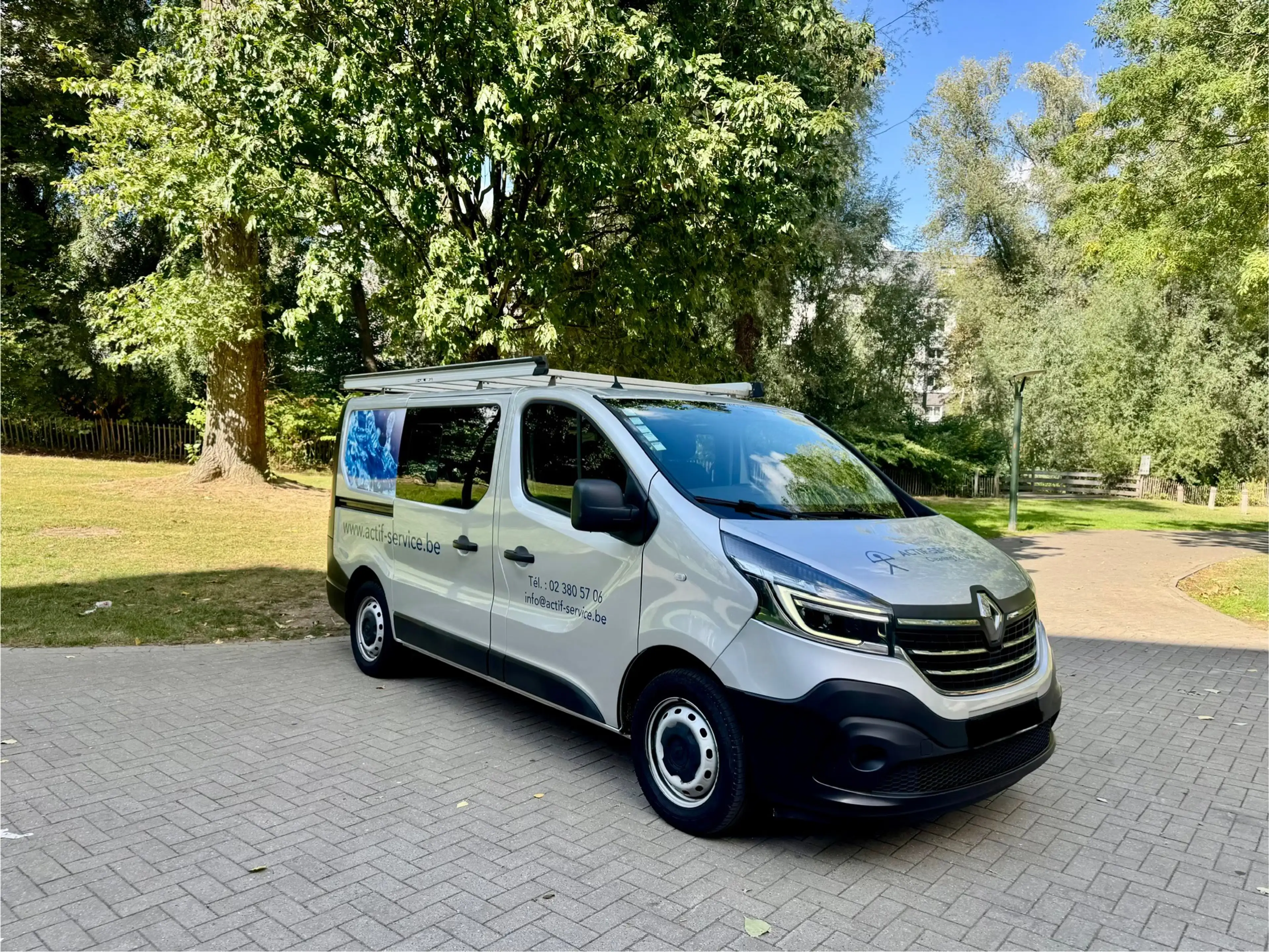 Renault Trafic 2.0 dCi ** Double Cabine ** — photo 7