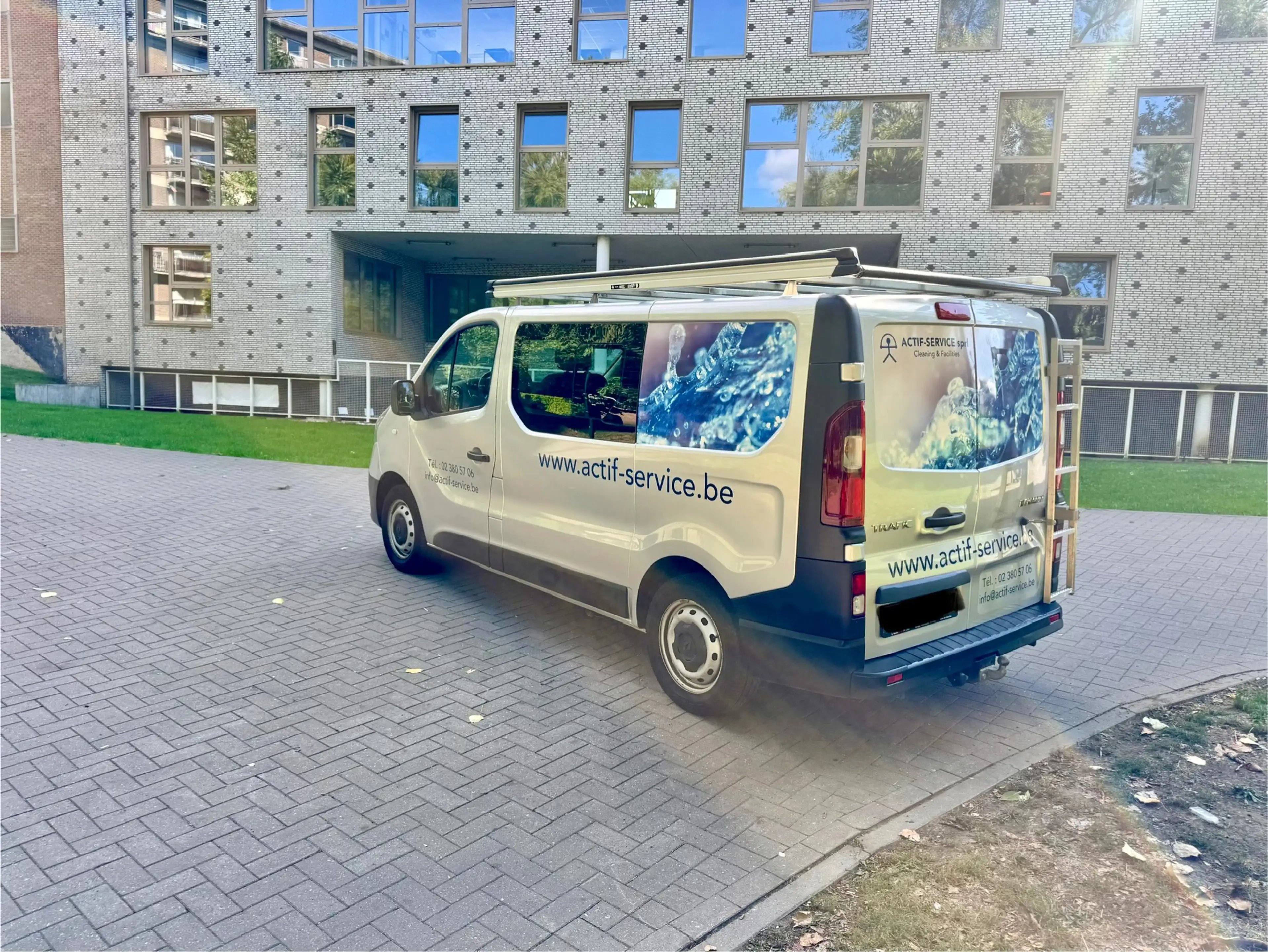 Renault Trafic 2.0 dCi ** Double Cabine ** — photo 3