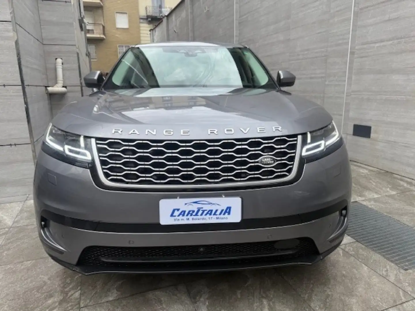 Land Rover Range Rover Velar 2.0D I4 204 CV S Grigio - 2