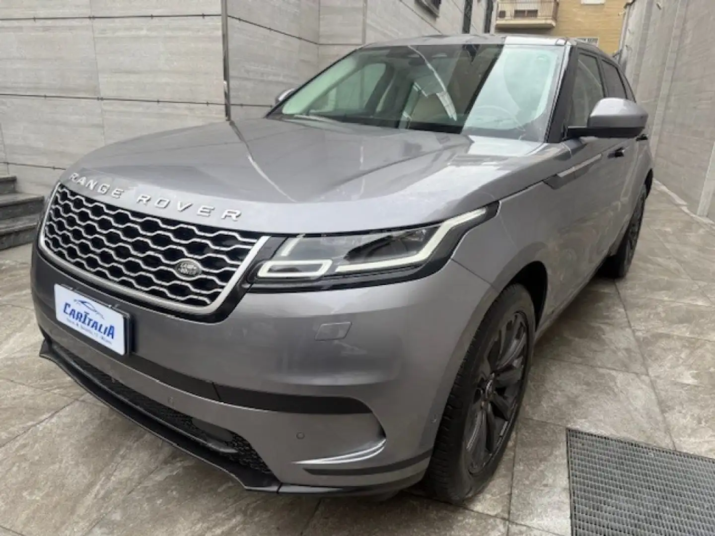 Land Rover Range Rover Velar 2.0D I4 204 CV S Grigio - 1
