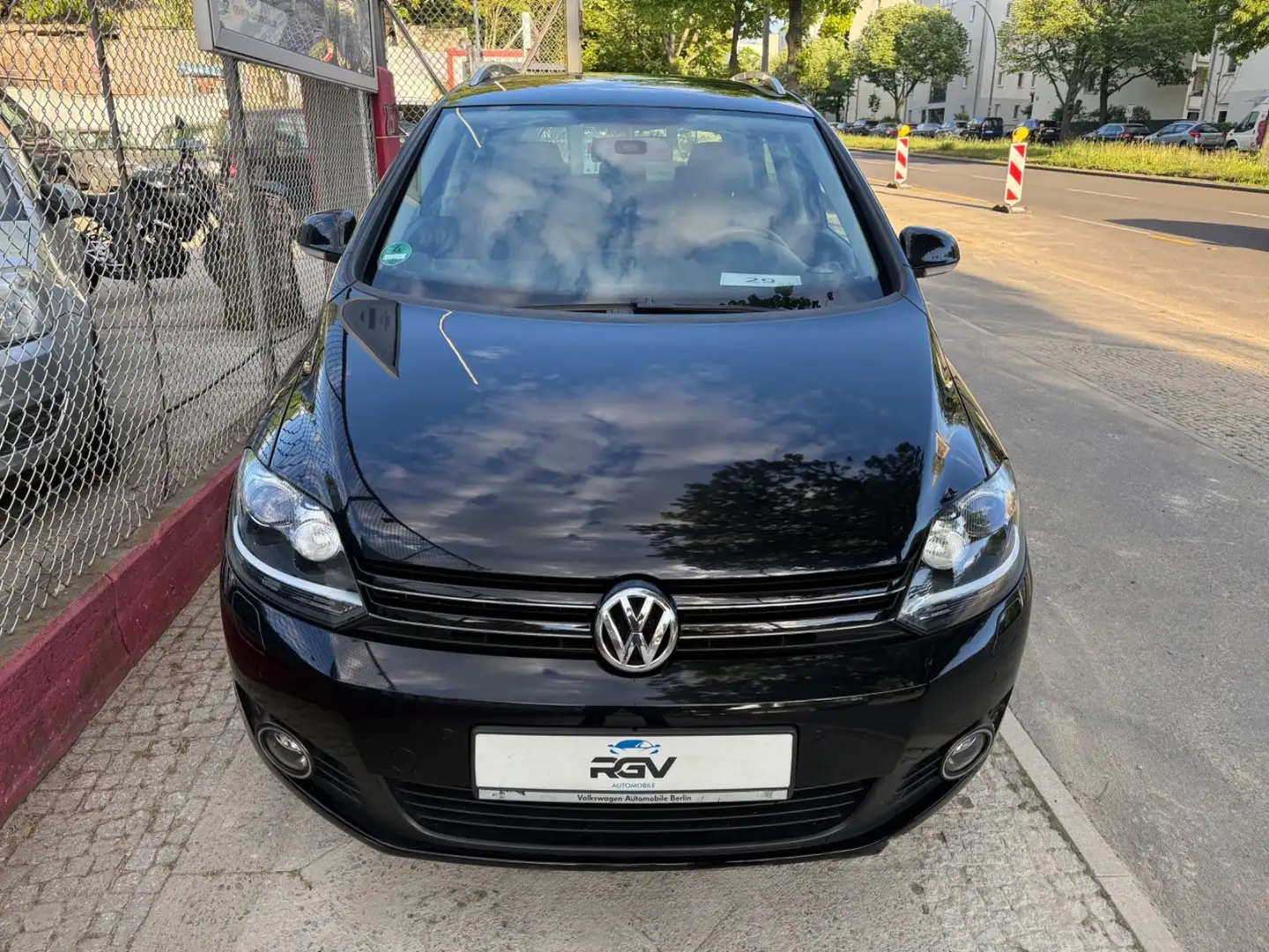Volkswagen Golf Plus VI Team *AUTOMATIK*Xenon*Kamera*TÜV N. Zwart - 2