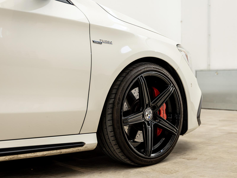 Mercedes-Benz CLA 45 AMG 4MATIC/NIGHT/LED/LEDER/NAVI/KEYLESS — photo 9
