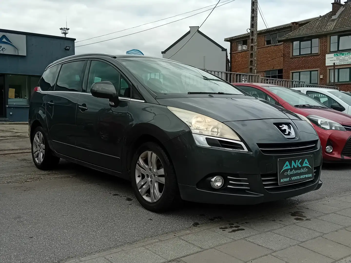Peugeot 5008 1.6 HDi Premium FAP BMP Gris - 2