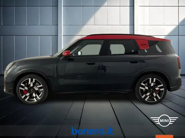 MINI Countryman view 9