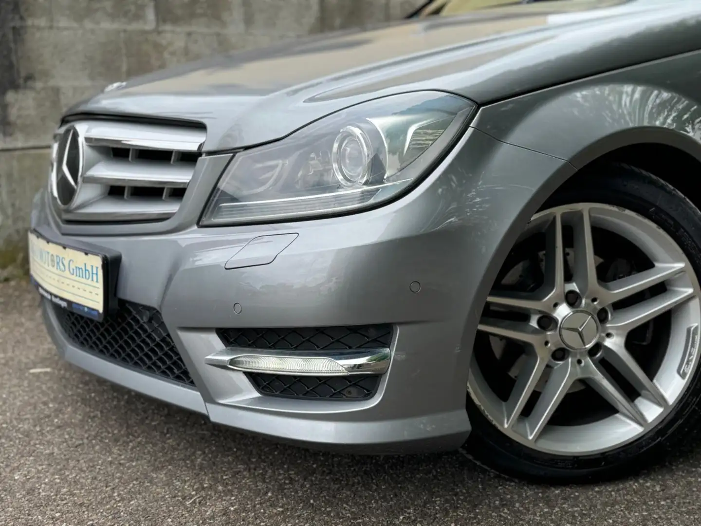 Mercedes-Benz C 220 T CDI AMG / Pano / Leder Argent - 2