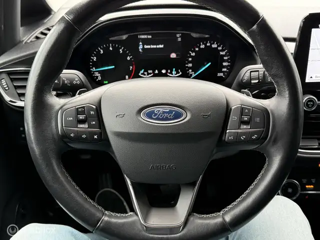 Ford Fiesta view 12