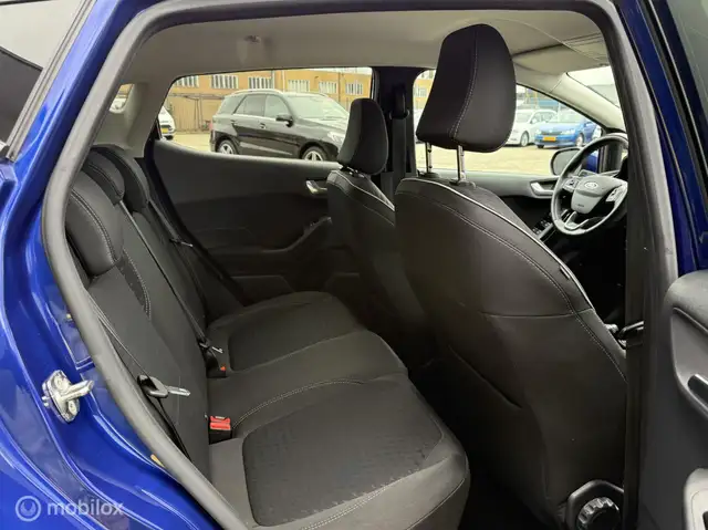 Ford Fiesta view 25