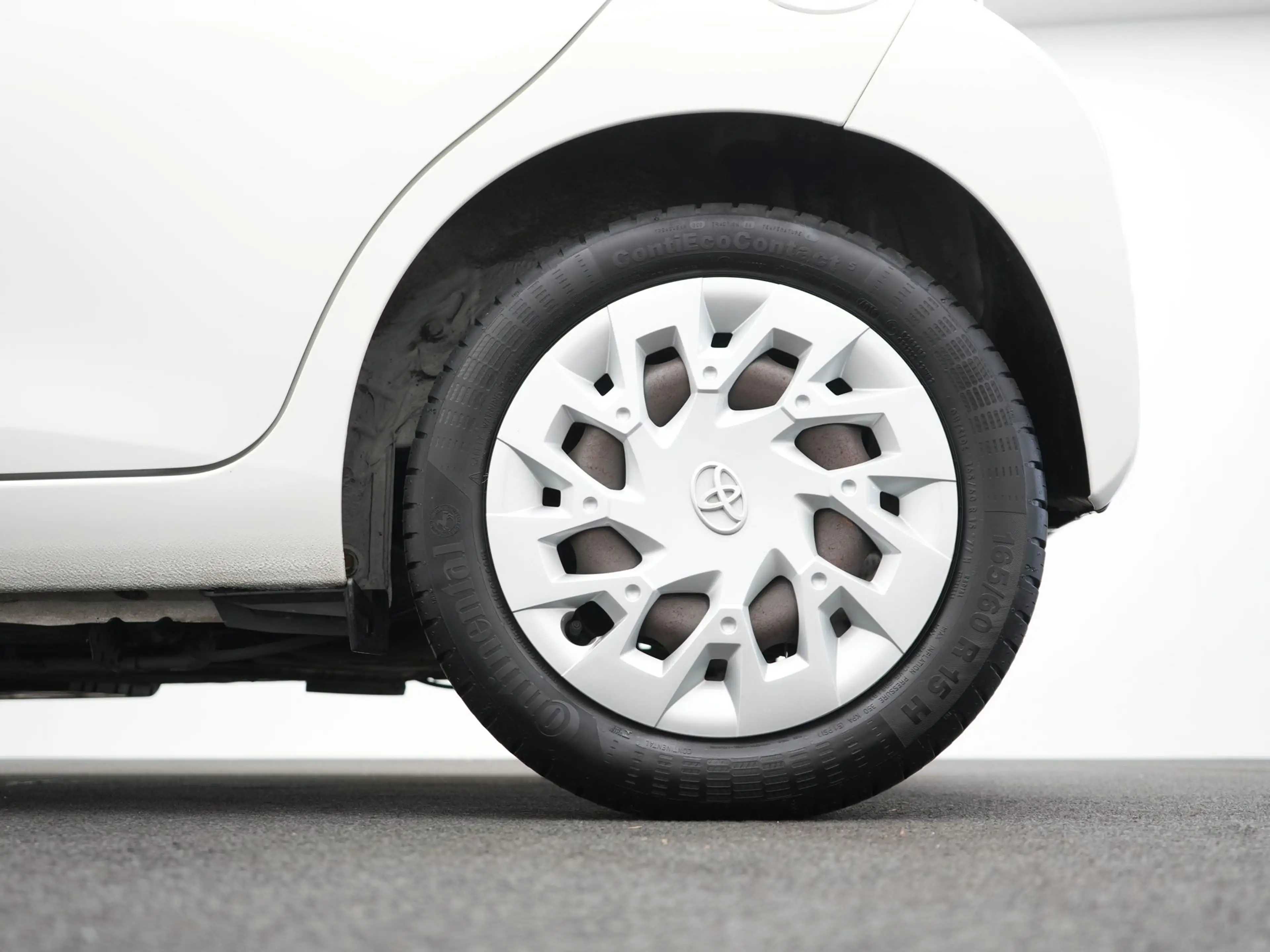 Toyota Aygo 1.0 VVT-i x-play — photo 49