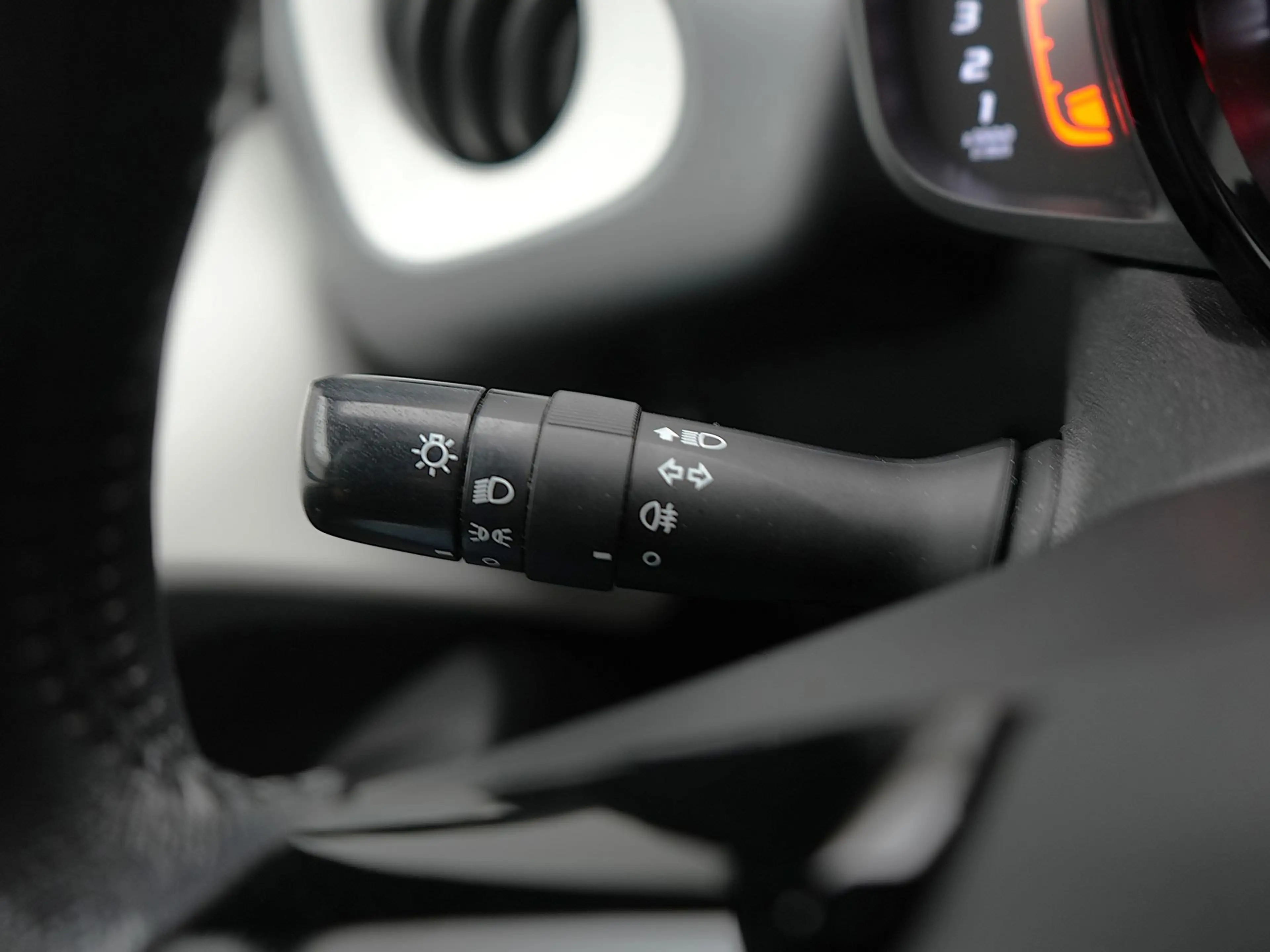 Toyota Aygo 1.0 VVT-i x-play — photo 14
