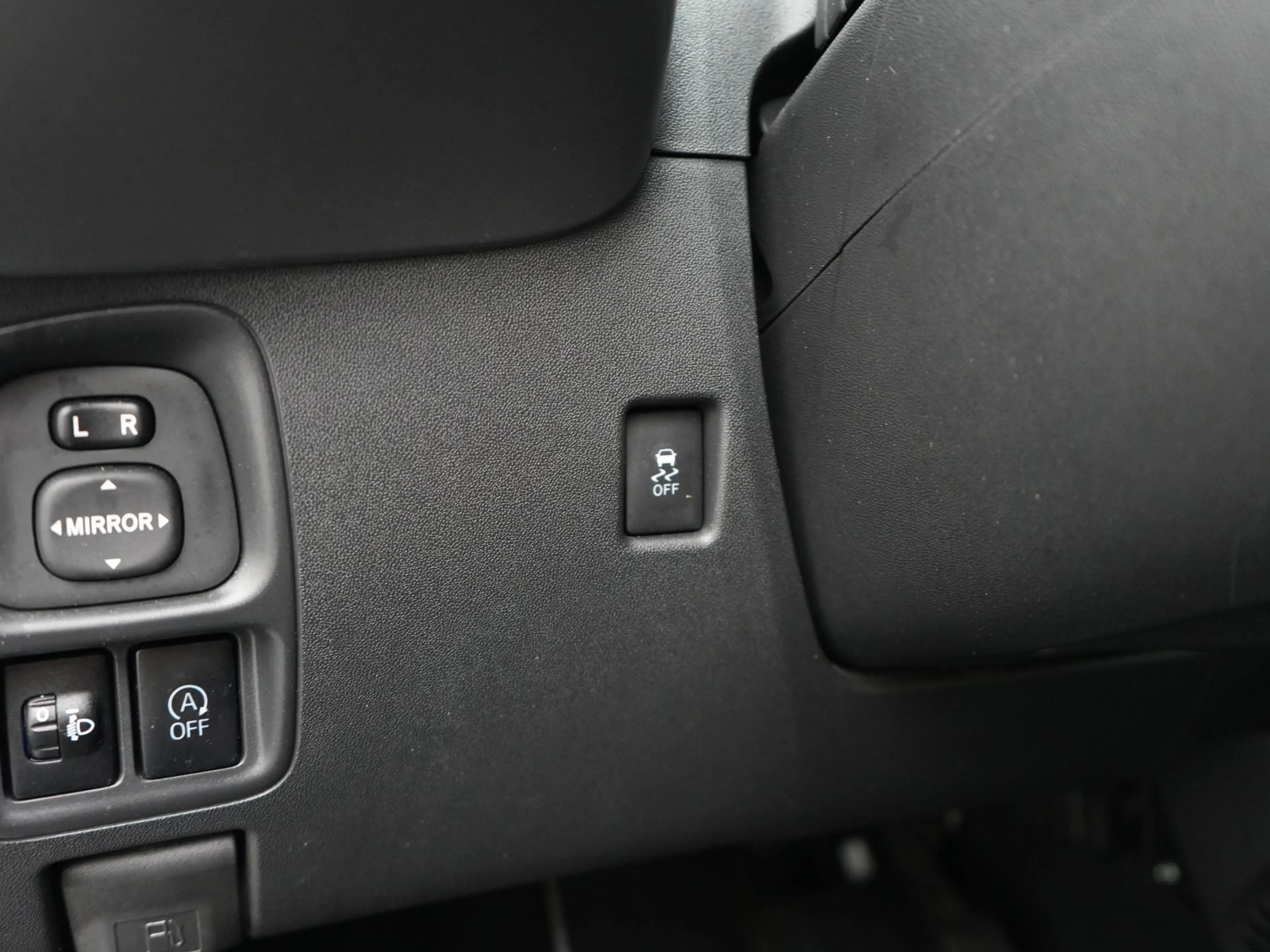 Toyota Aygo 1.0 VVT-i x-play — photo 9