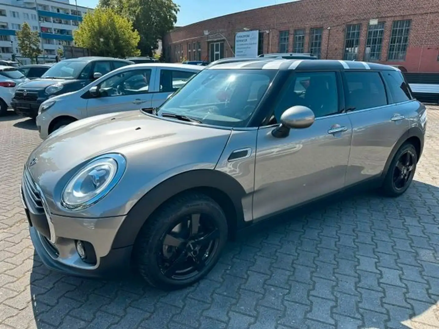 MINI One Clubman Silber - 1