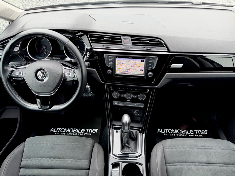 Volkswagen Touran Highline 1.8 TSI DSG /NAVI/LED/ACC/CAM/ — photo 9