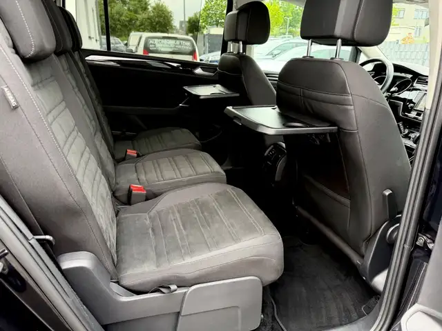 Volkswagen Touran view 12