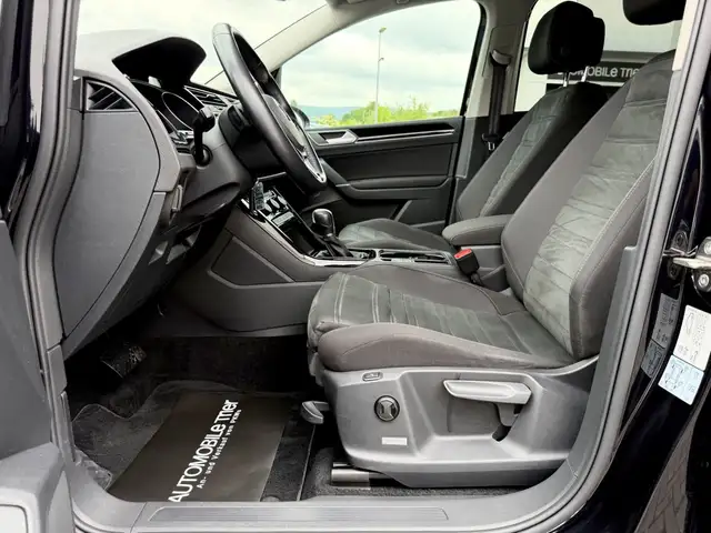 Volkswagen Touran view 7