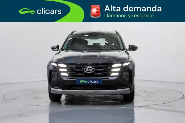Hyundai Tucson view 2
