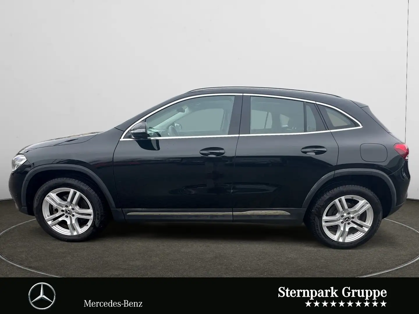 Mercedes-Benz GLA 200 GLA 200 Progressive PANO*AHK*RFK*LED*SPURH.*uvm* Schwarz - 2