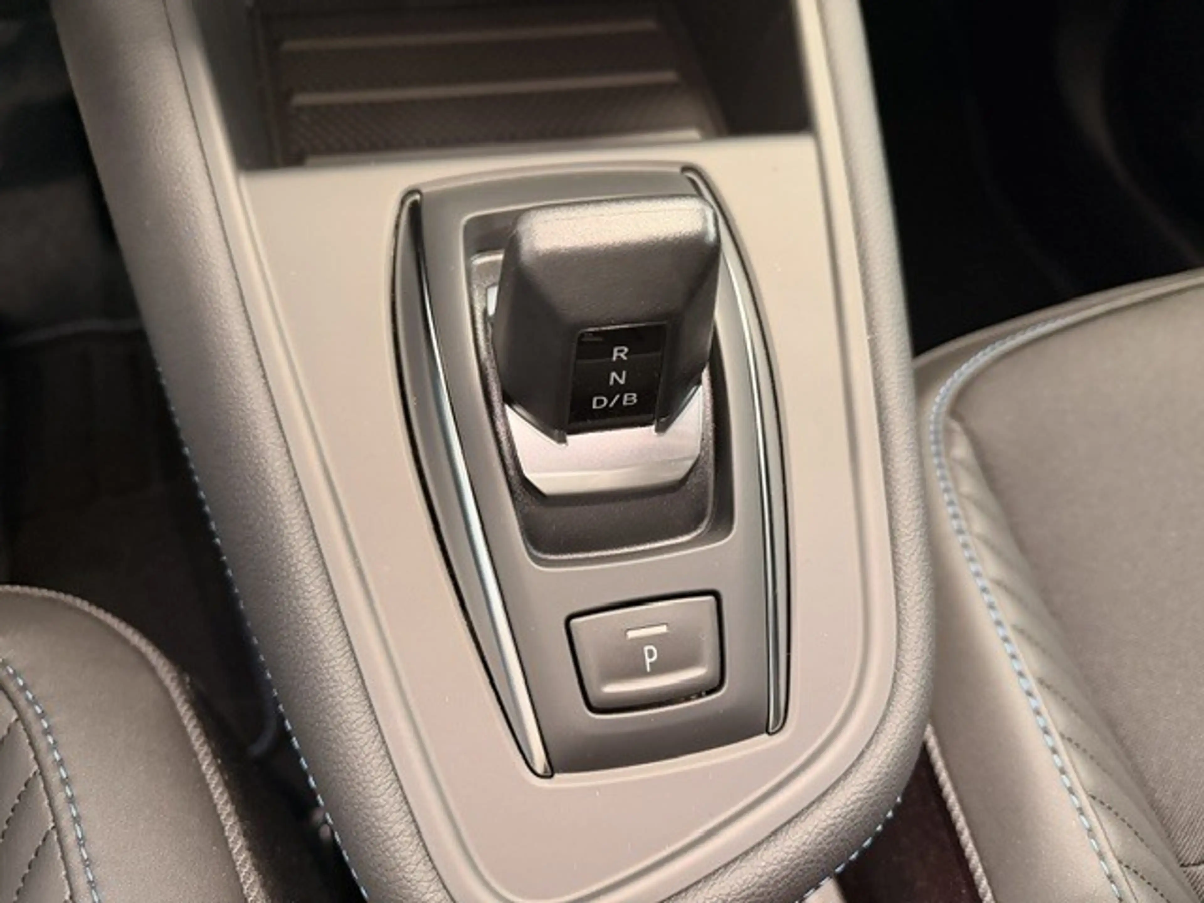 Renault Symbioz Esprit Alpine Full Hybrid E-Tech — photo 12