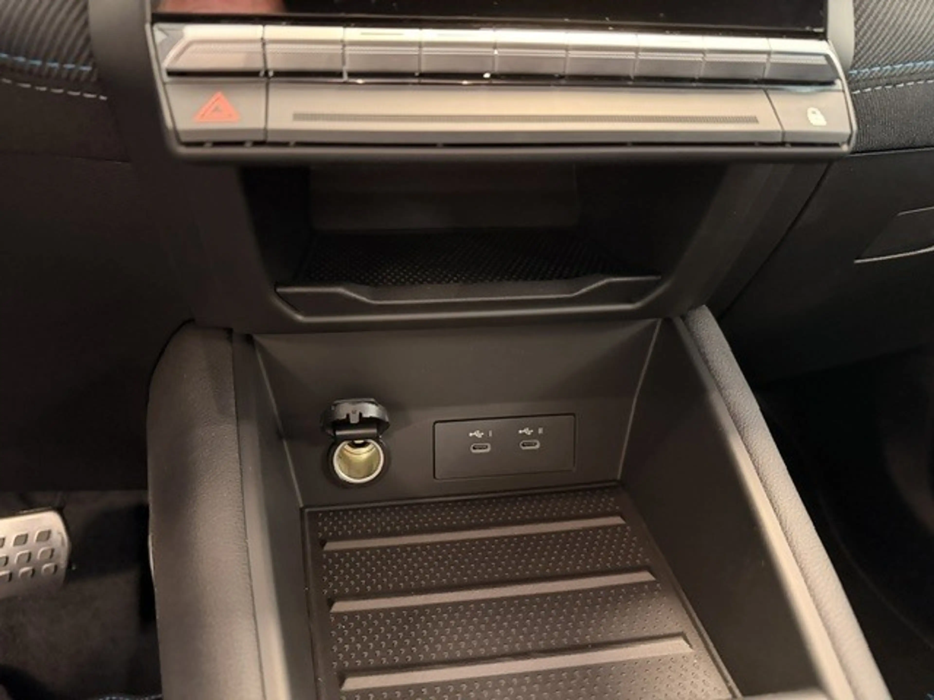 Renault Symbioz Esprit Alpine Full Hybrid E-Tech — photo 11