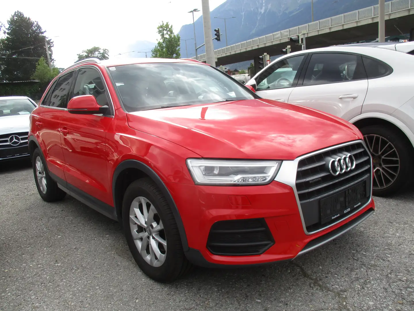 Audi Q3 design quattro Rot - 1