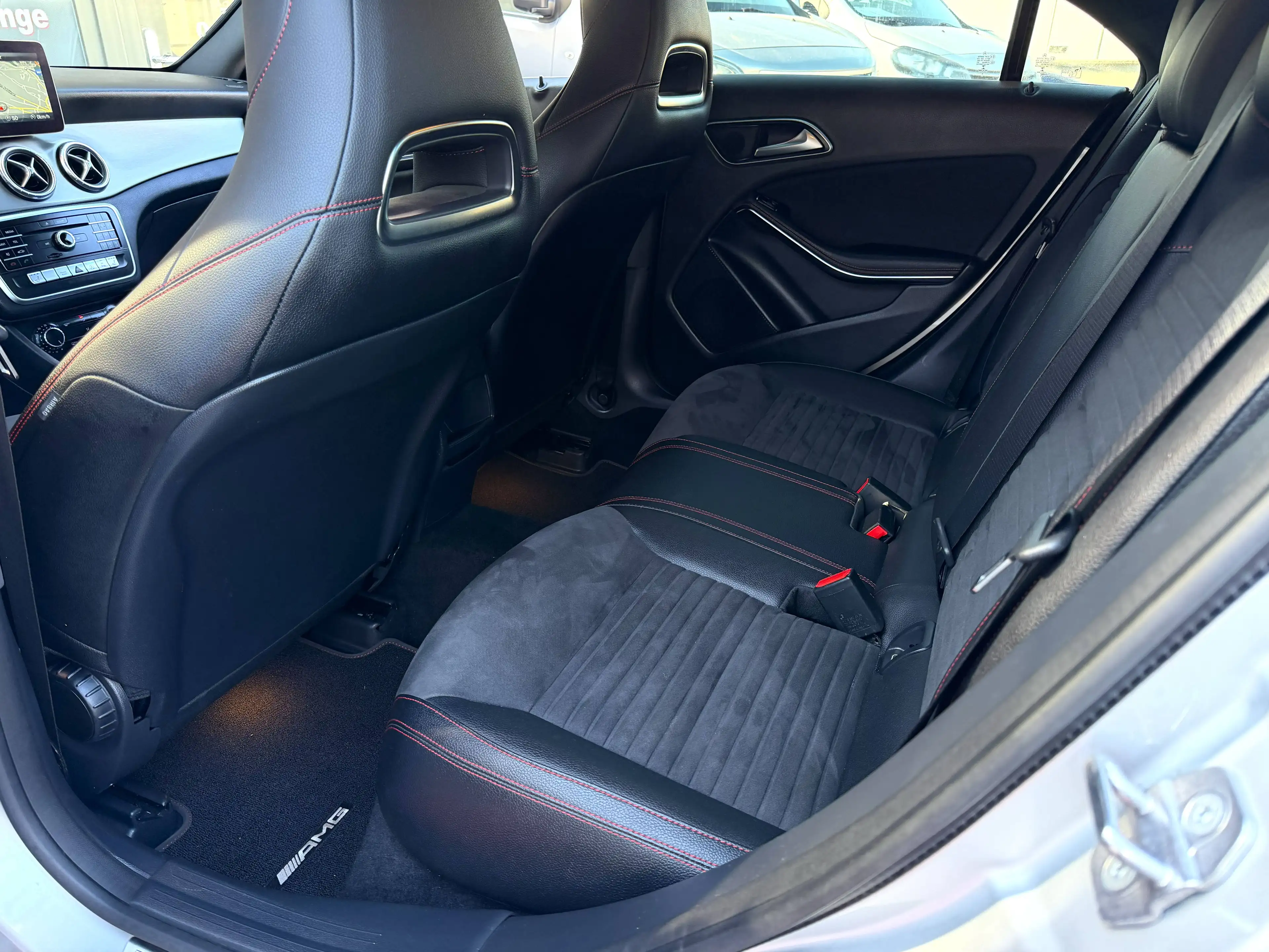 Mercedes-Benz CLA 180 CLA 180 d PACK AMG--AIRCO--GPS--CUIR--GARANTIE 12 MOIS-- — photo 11