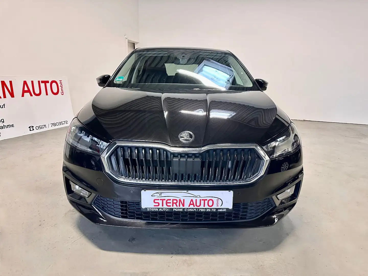 Skoda Fabia 1.0l TSI 70kW AMBITION Virtual,KESSY,ACC Schwarz - 2