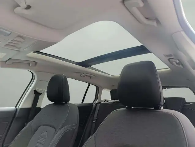 Ford Focus view 15