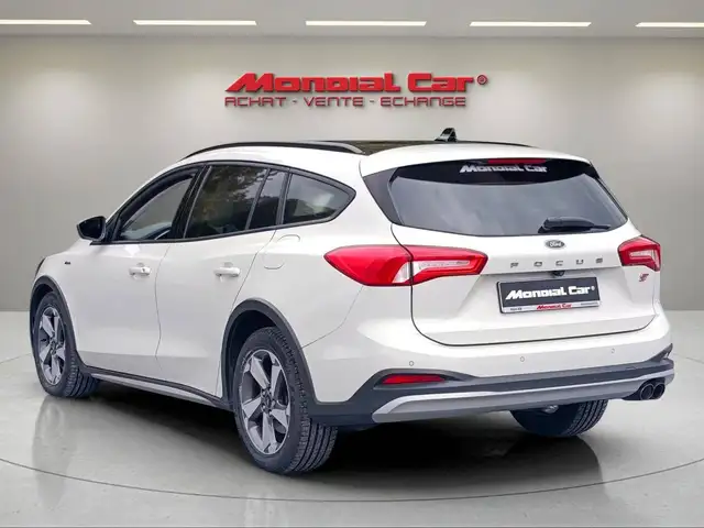 Ford Focus view 10
